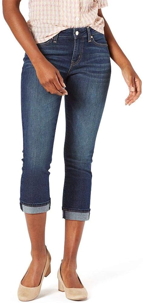 Signature by Levi Strauss  Co. Gold Label Womens Mid-Rise Slim Fit Capris (Standard and Plus)